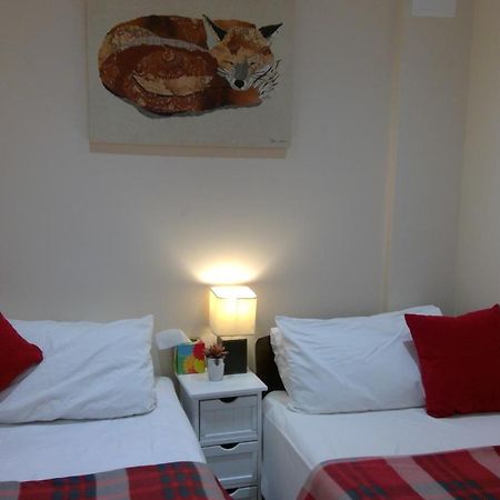 Luxury London Ensuite Double Room, Park Free, Tram-Train! มิทแชม ภายนอก รูปภาพ